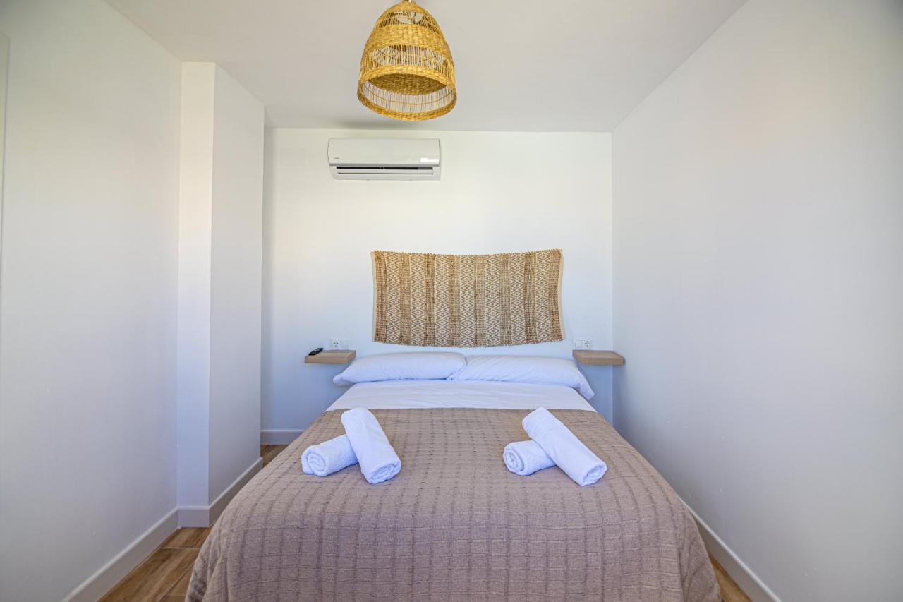 Sunstay Seaside Flat I Puerto Marina 贝纳尔马德纳 外观 照片