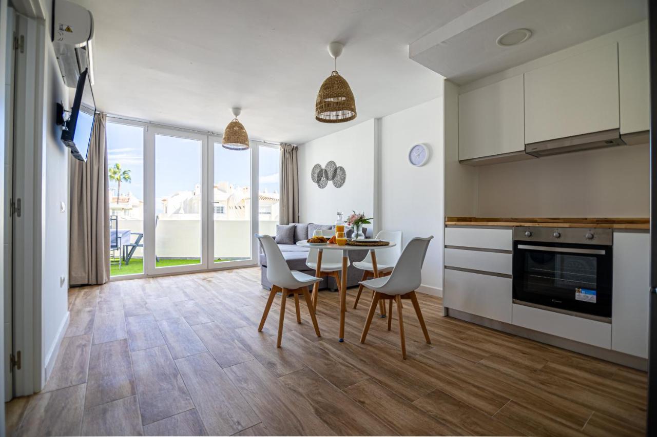 Sunstay Seaside Flat I Puerto Marina 贝纳尔马德纳 外观 照片