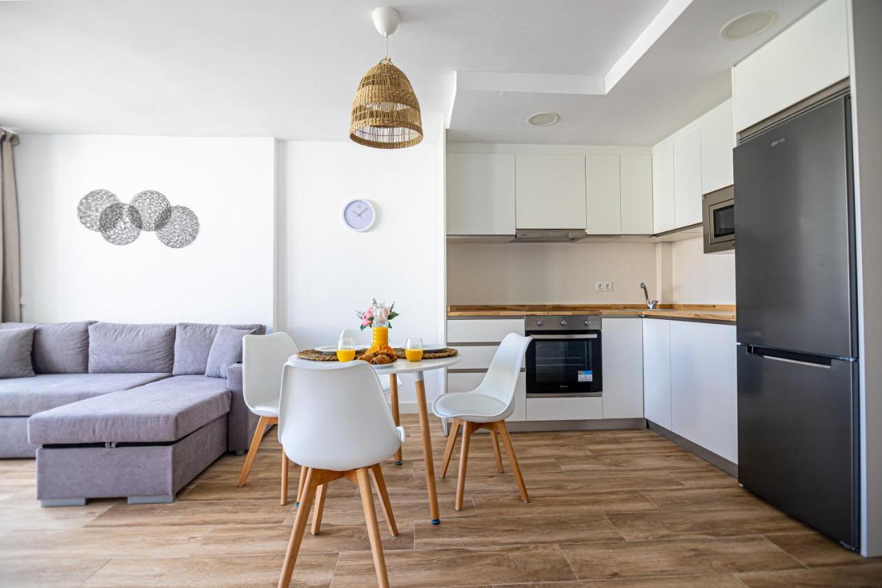 Sunstay Seaside Flat I Puerto Marina 贝纳尔马德纳 外观 照片