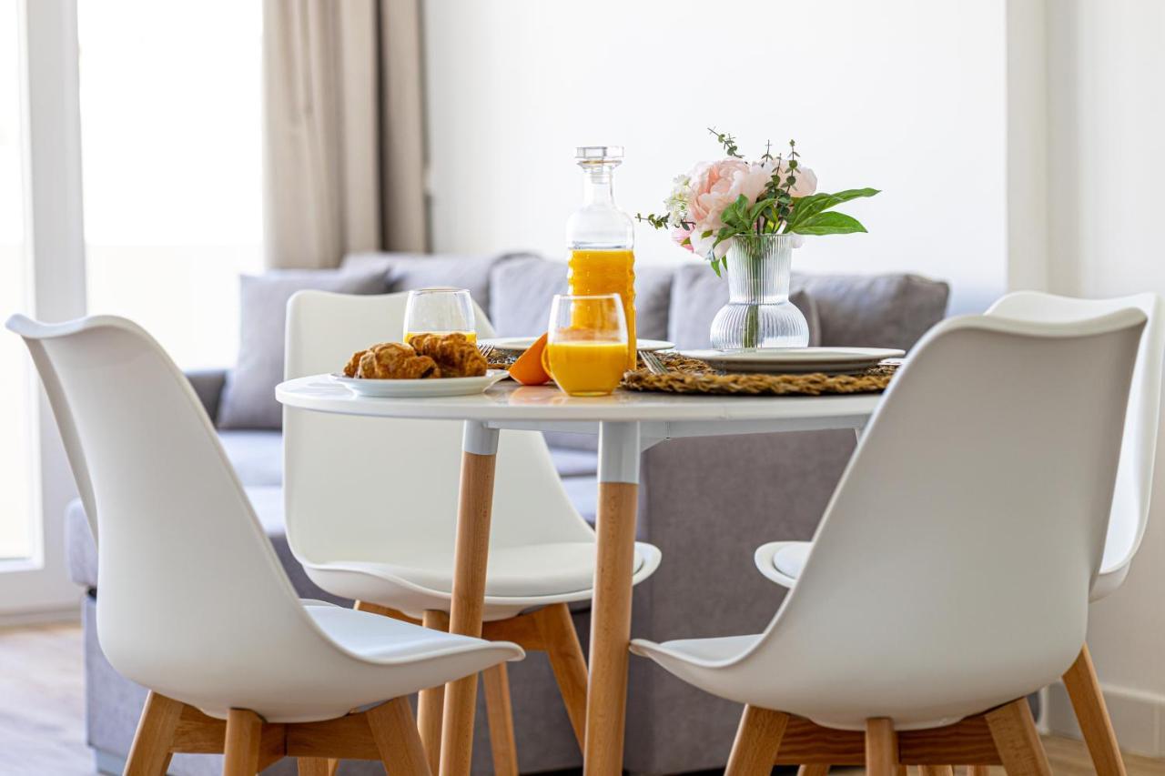 Sunstay Seaside Flat I Puerto Marina 贝纳尔马德纳 外观 照片