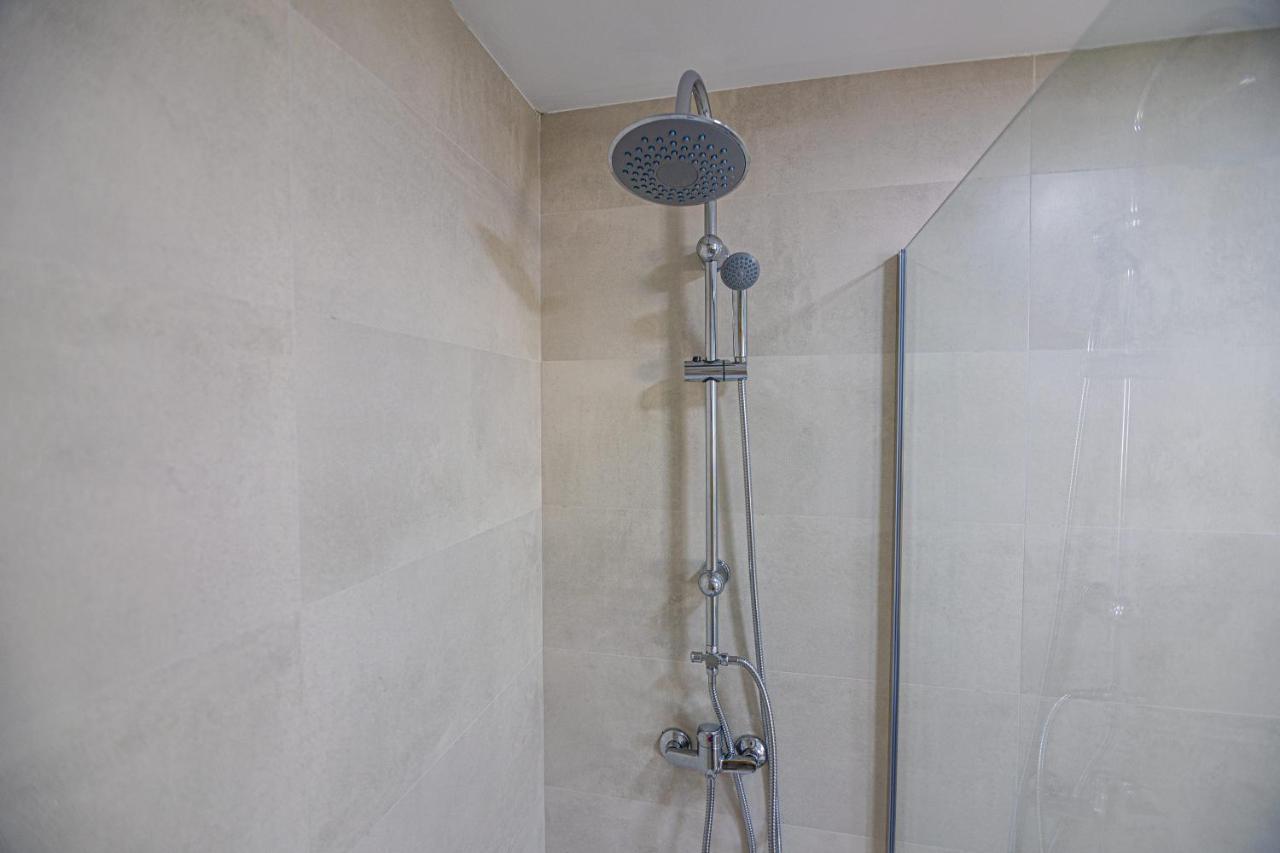 Sunstay Seaside Flat I Puerto Marina 贝纳尔马德纳 外观 照片
